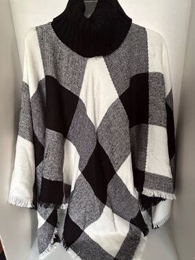 Tahari Black & White Plaid Turtleneck Poncho Sweater
